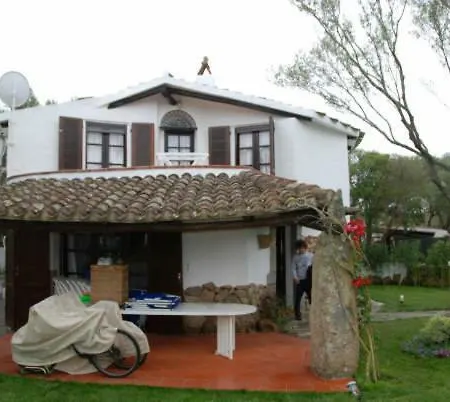 Degli Artisti Golfo Di Cugnana *